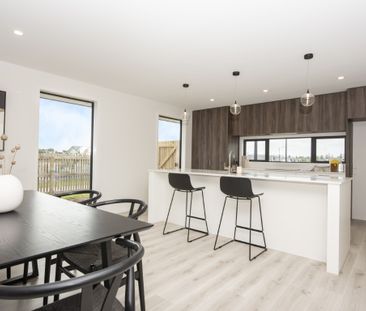 Discover the ultimate Kiwi lifestyle with this immaculate, four-bed... - Photo 4