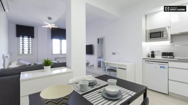 Apartamento céntrico totalmente equipado y con Gastos incluidos - Photo 1