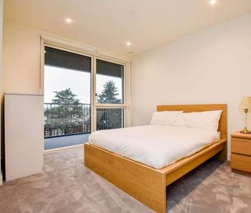 Lindley House, Henshaw Parade, London, NW9 - Photo 3