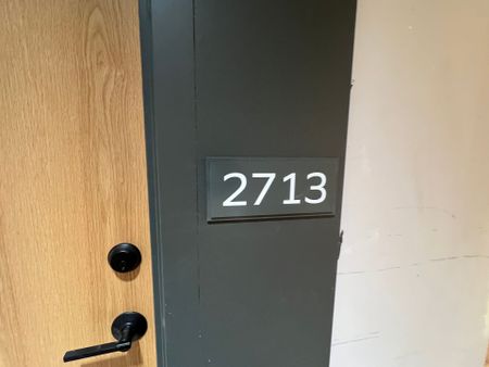 For Lease - 2495 Eglinton Avenue Unit# 2713, Mississauga, Ontario - Photo 2