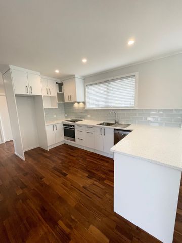 Must see on Margot&mldr;! - Photo 4