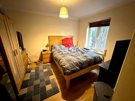 4 bedroom townhouse to rent - Photo 4