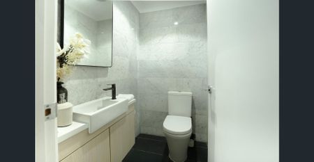 Modern Home with Open-Plan Living in Prime Ropes Crossing Location! - Photo 4