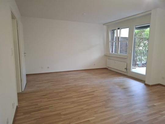 Charmante 1.5-Zimmer-Wohnung in Basel mit Gartensitzplatz - Photo 1