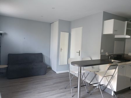 Location Appartement 1 pièce 21m² REIMS 51100 - Photo 2