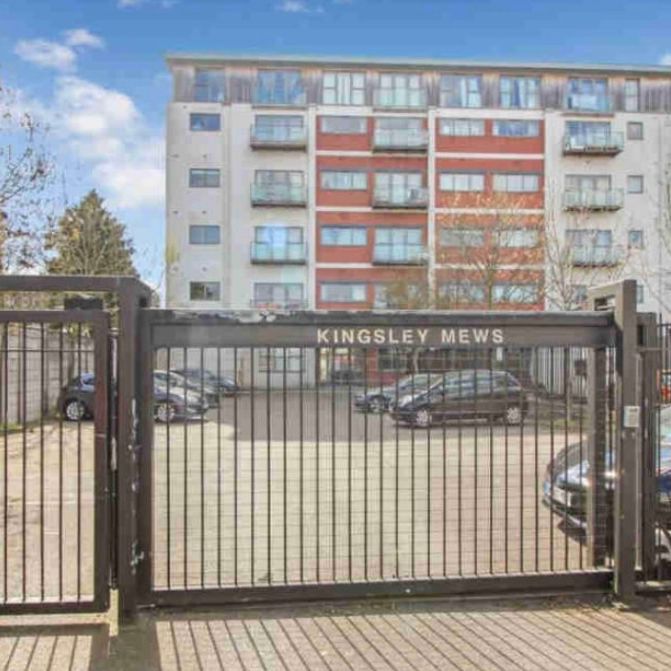 2 Bed Flat, Kingsley Mews, IG1 - Photo 1