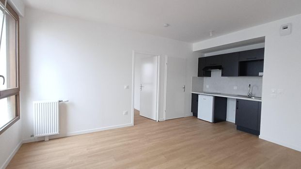 location Appartement T2 DE 38.86m² À ARPAJON - Photo 1