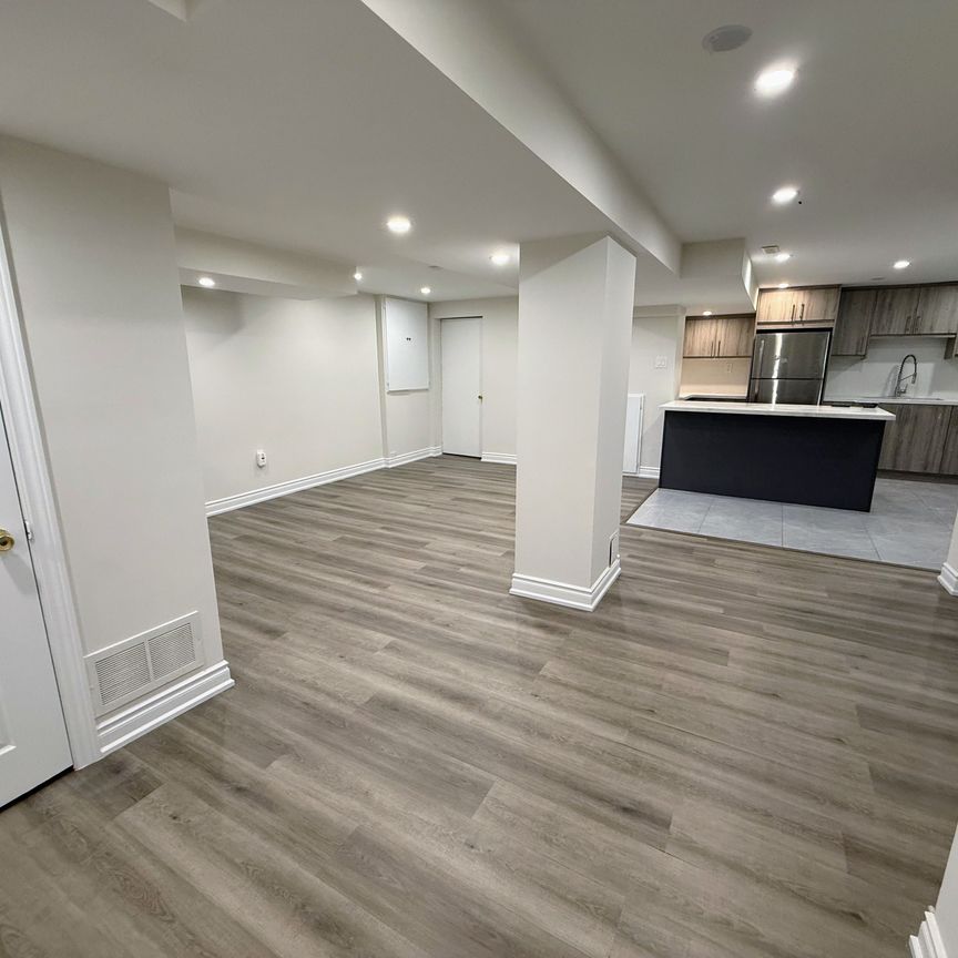 For Lease - 3419 Dovetail Mews, Mississauga, Ontario - Photo 1