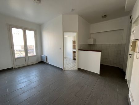 Location Appartement 2 pièces 31m² - Photo 2