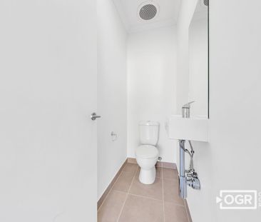 STYLE AND COMFORT! - Photo 6