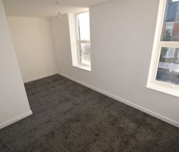 To Let 2 Bed Apartment - Photo 4