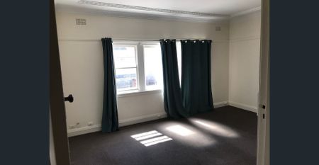 Large shop top unit - Photo 5