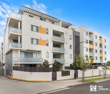 Convenient and contemporary living! - Photo 6