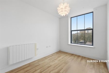 Whitewell Road, Colchester - Photo 4