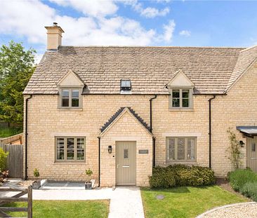 Excellent three bedroom family home located in Stow on the Wold. - Photo 2