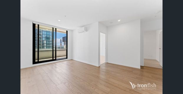 Two-Bedroom Apartment in Great Location! - Photo 1