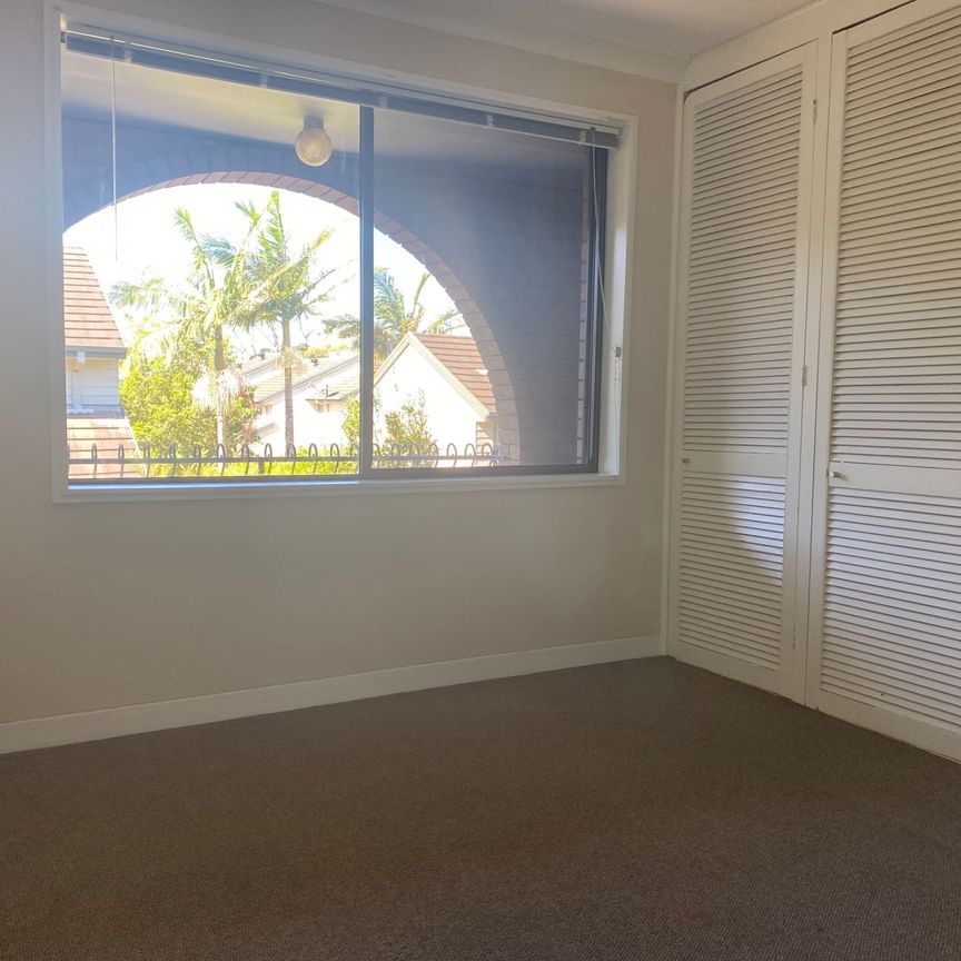 Convenient Location - Two Bedroom Unit! - Photo 1