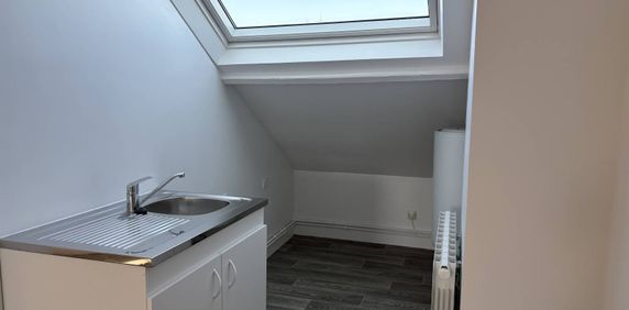 Loue appartement F1 à LE HAVRE (76) - Photo 2