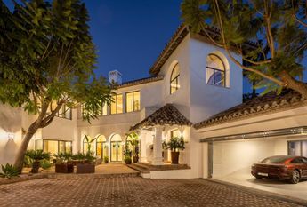 Luxury Villa for rent in Benahavís, Andalusia