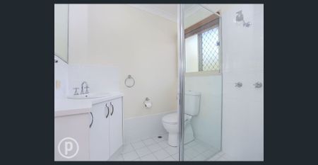 Spacious Townhome with Huge Private Yard in Prime Morningside Location - Photo 5