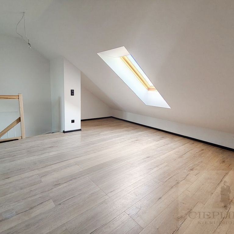 Przestronny dom, idealny dla dużej rodziny! - Photo 1