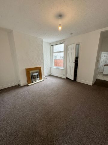 3 Bedroom Terrance House In S25! - Photo 2