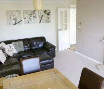 Vectis Court, Bassett - Photo 3