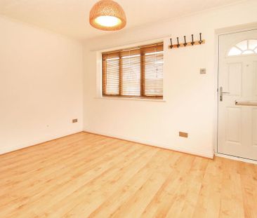 1 bedroom semi-detached house to rent - Photo 2