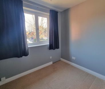 4 bedroom detached house to rent - Photo 3