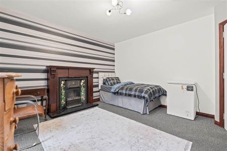 Bedroom 1, 10a Clonavon Terrace, Ballymena, BT43 5BE - Photo 5