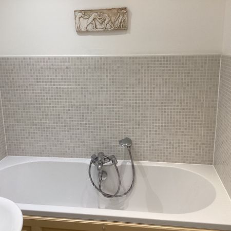 Room in a Shared House, Strathearn Drive, BS10 - Photo 3