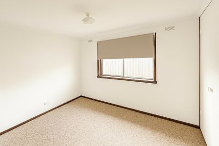 Comfortable Family Home in a Great Hampton Park Location - Photo 2