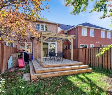 For Lease - 3231 Apricot Street Unit# Main & 2nd Floor, Mississauga... - Photo 1