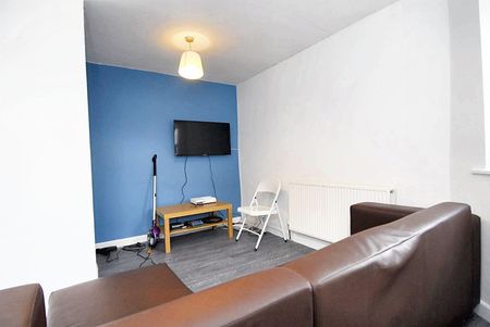 Hill Park Crescent, Flat 3, Plymouth - Photo 2