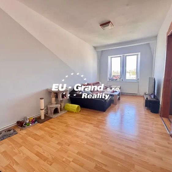 Pronájem bytu 2+1 65 m - Photo 1