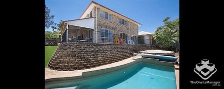 $1550 p/w 5 Bedroom House - Photo 3