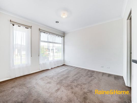 11 Cochin Drive, Clyde North, VIC 3978 - Photo 1