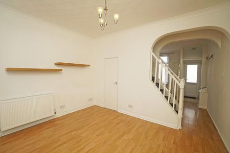 2 bedroom terraced house to rent - Photo 3