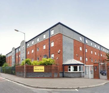 Double Wheelchair Accessible Ensuite - Photo 5