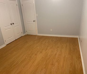 For Lease - 5 Shiff Crescent, Brampton, Ontario - Photo 2