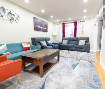 For Lease - 2761 Huntingdon Trail, Oakville, Ontario - Photo 2