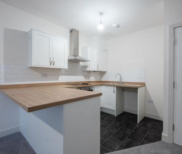 2 bedroom flat to rent - Photo 5