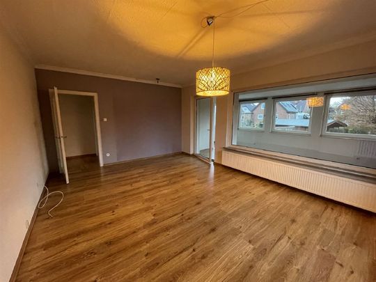 Großzügige 3-Zimmer-Wohnung mit Einbauküche in einem gepflegten 2-Familienhaus in Herringhausen - Photo 1