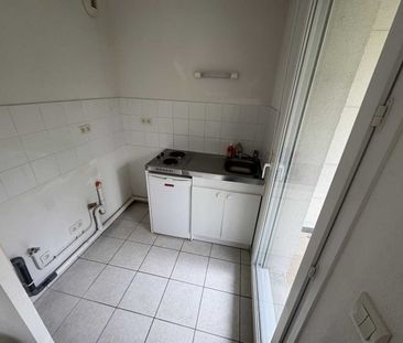 Location Appartement 1 pièce 33m² - Photo 2
