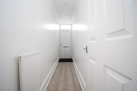 Northgate, Horbury, Wakefield - Photo 4