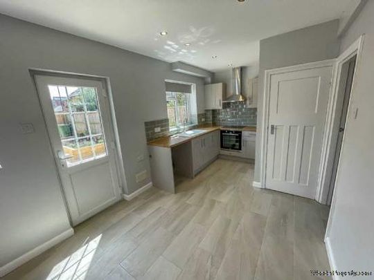 2 bedroom property to rent in Wallingford - Photo 1