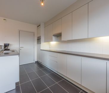 Appartement met twee slaapkamers in centrum Tielt. - Photo 3
