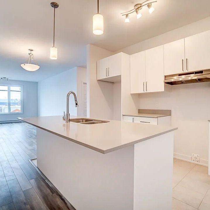 100 Rue Du Maquis (Aylmer)Super Appartement 5 1/2 - Photo 1
