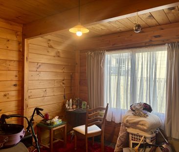 KELSON LIVING - Photo 1