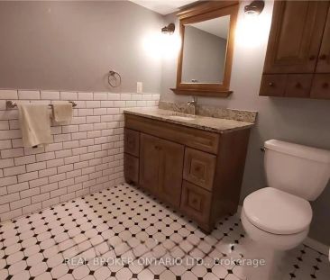 118 SANDRINGHAM DRIVE - Photo 6